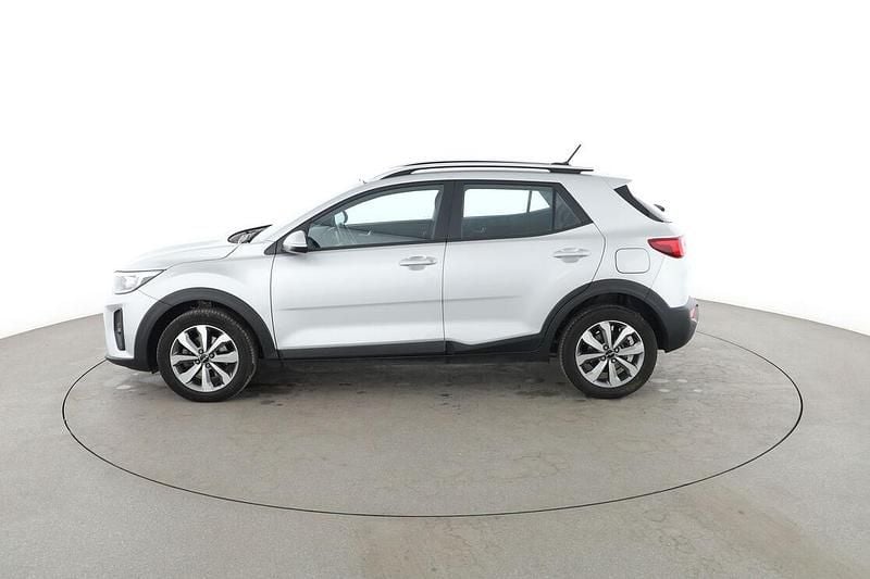 Gebraucht Kia Stonic Vision 84 PS (61 kW) 2023 Silber SUV