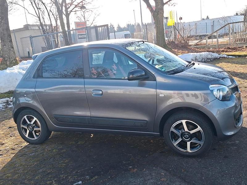 Gebraucht Renault Twingo 90 PS (66 kW) 2018 Grau Kleinwagen