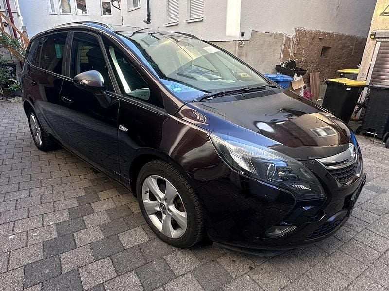 Gebraucht Opel Zafira Tourer 140 PS (102 kW) 2012 Braun Van / Kleinbus