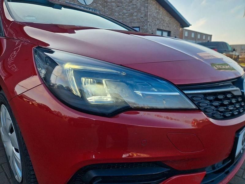 Gebraucht Opel Astra 131 PS (96 kW) 2020 Rot Limousine