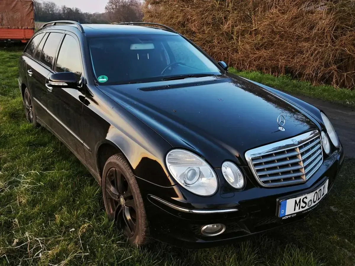 Gebraucht Mercedes E280 190 PS (139 kW) 2007 Schwarz Kombi