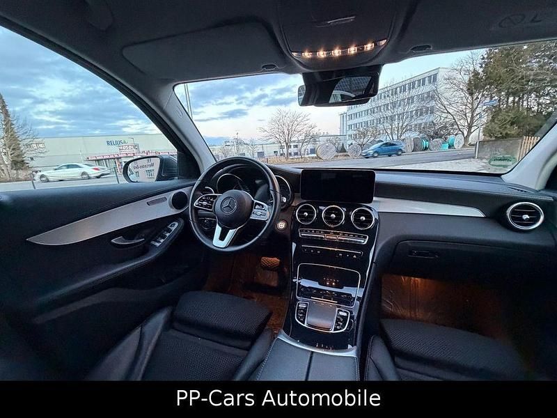 Gebraucht Mercedes GLC220 Advanced 194 PS (142 kW) 2022 Grau SUV