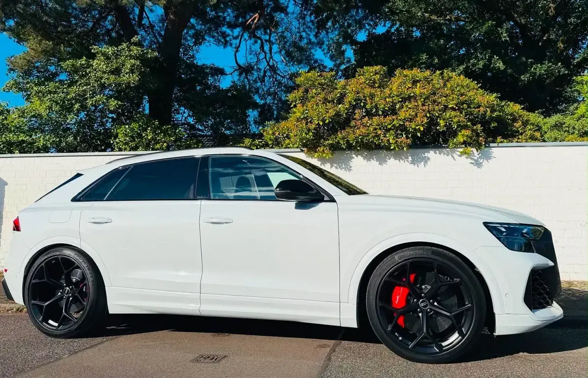 Gebraucht Audi RS Q8 Performance 640 PS (470 kW) 2025 Weiß SUV