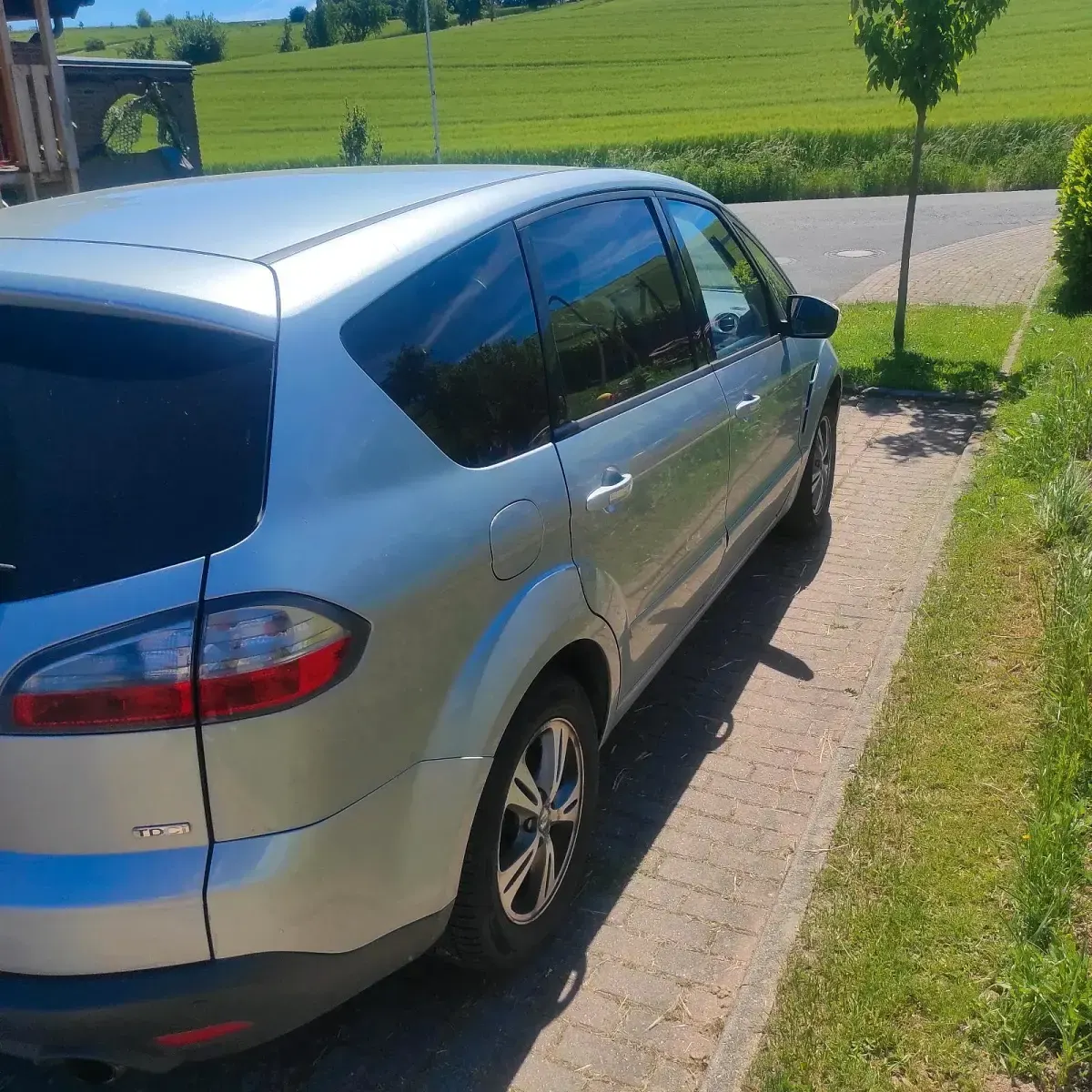 Gebraucht Ford S-MAX Titanium 179 PS (131 kW) 2009 Silber Van / Kleinbus