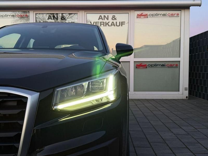 Gebraucht Audi Q2 Ambiente 150 PS (110 kW) 2018 Schwarz SUV