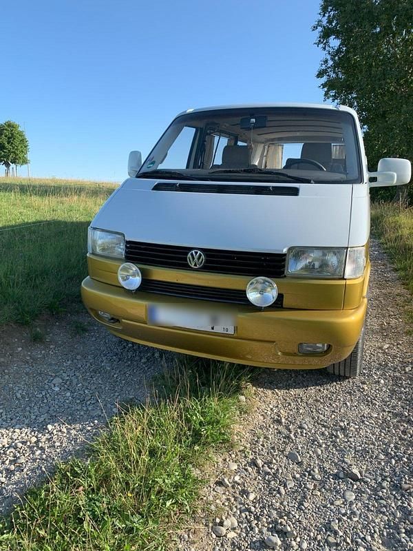 Gebraucht VW T4 102 PS (75 kW) 1998 Gold Van