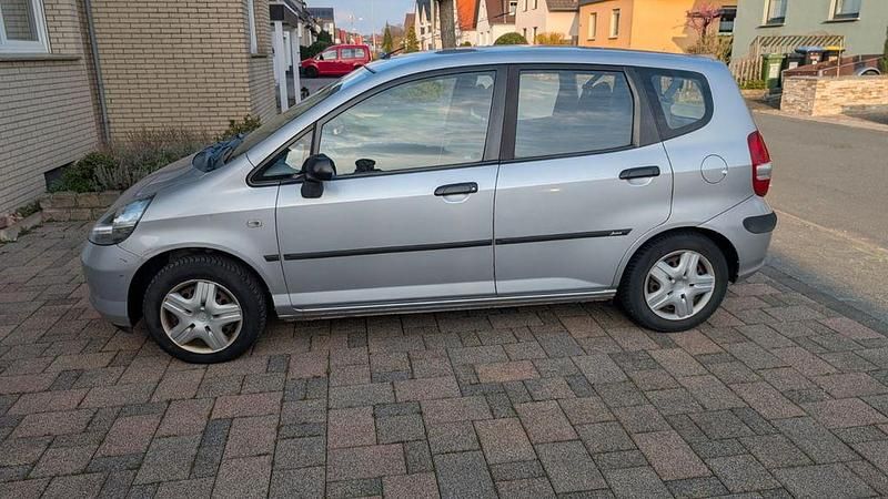 Gebraucht Honda Jazz 77 PS (56 kW) 2004 Silber Kleinwagen