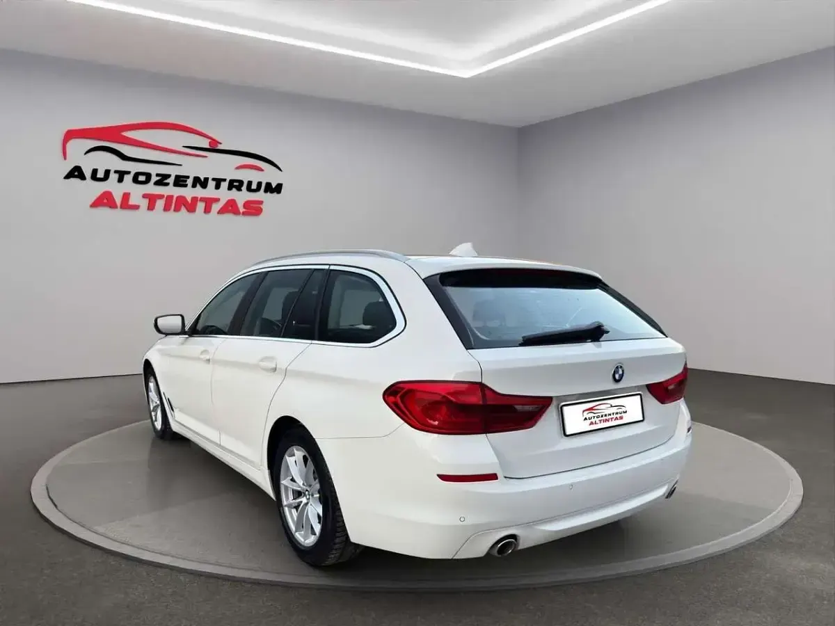 Gebraucht BMW 530 Performance 265 PS (194 kW) 2017 Weiß Kombi