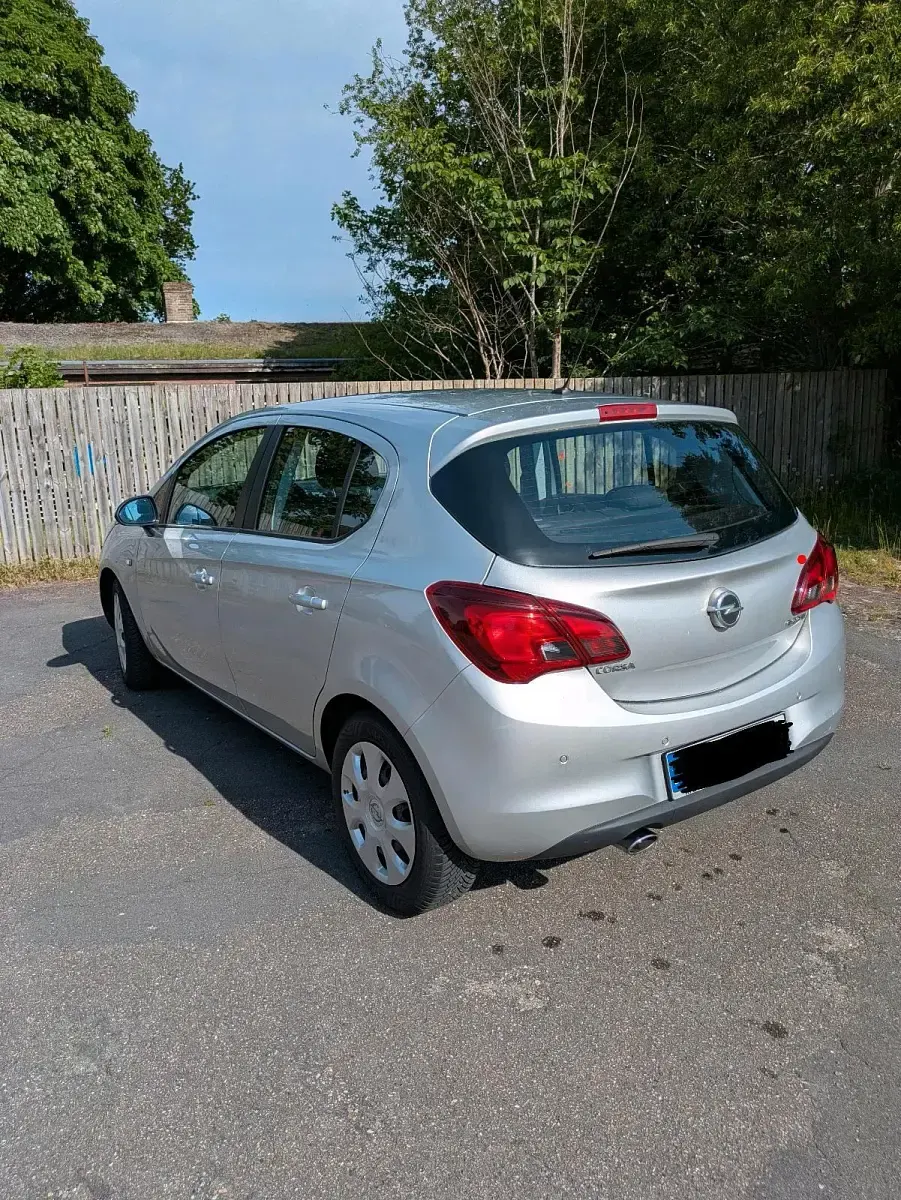 Używany Opel Corsa 95 KM (69 kW) 2016 Srebrny Hatchback
