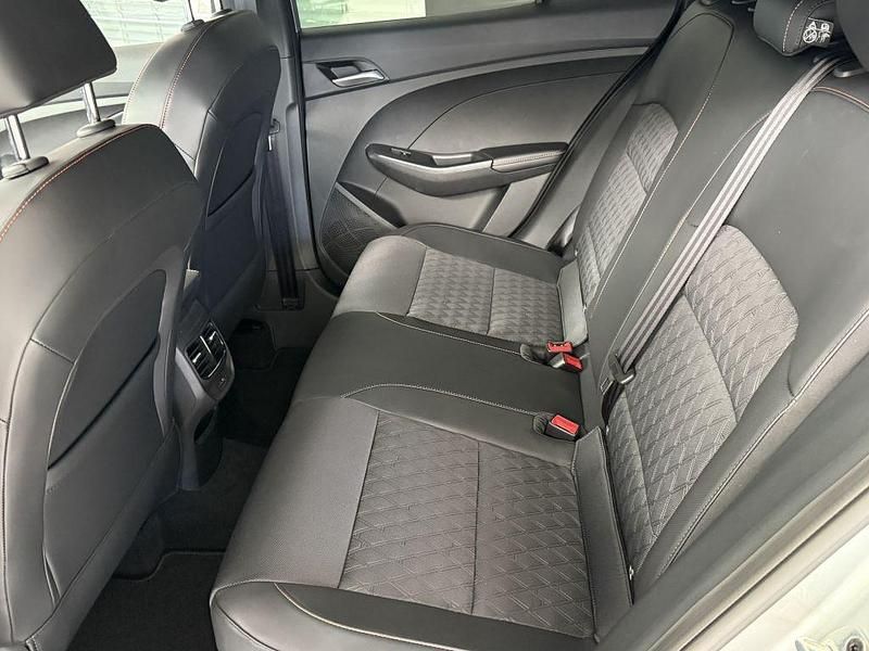 Neu MG MG3 Luxury 194 PS (142 kW) 2026 Schwarz Kleinwagen