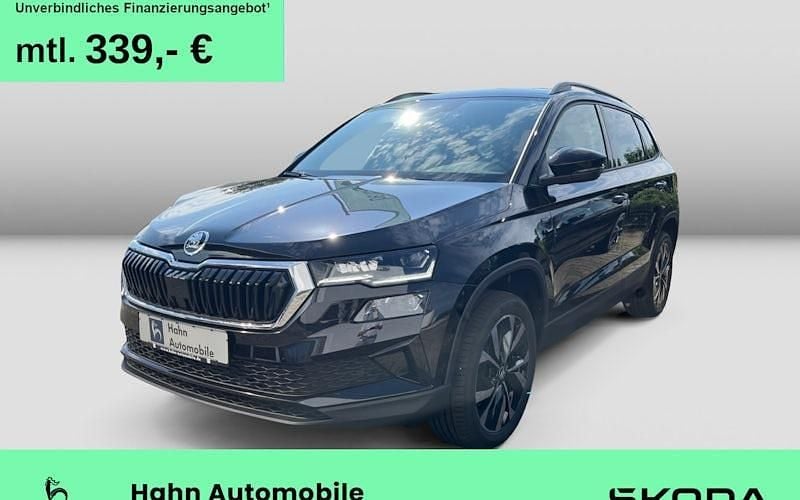Schwarz Gebraucht 2025 Skoda Karoq Selection SUV | 35.380 € (Fairer Preis) - Bild 1/4