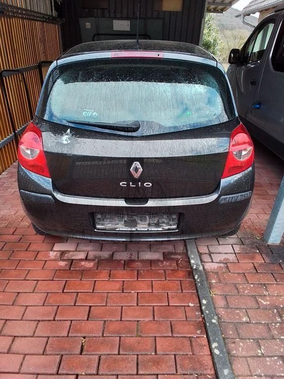 Gebraucht Renault Clio II Rip Curl 75 PS (55 kW) 2009 Schwarz Limousine