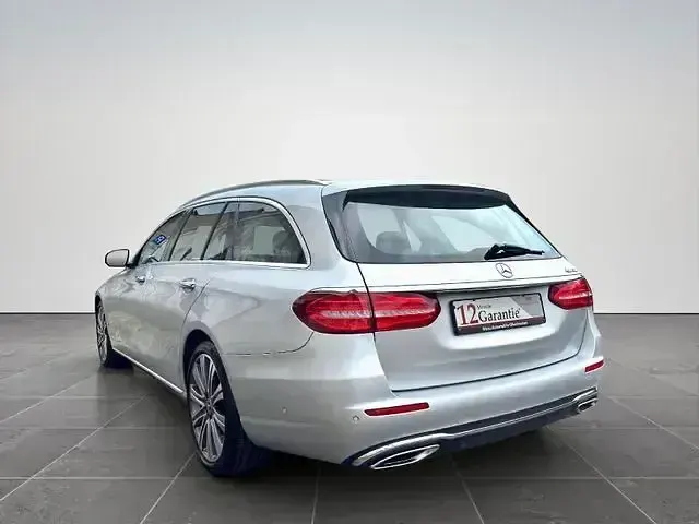 Gebraucht Mercedes E400 333 PS (244 kW) 2017 Silber Limousine