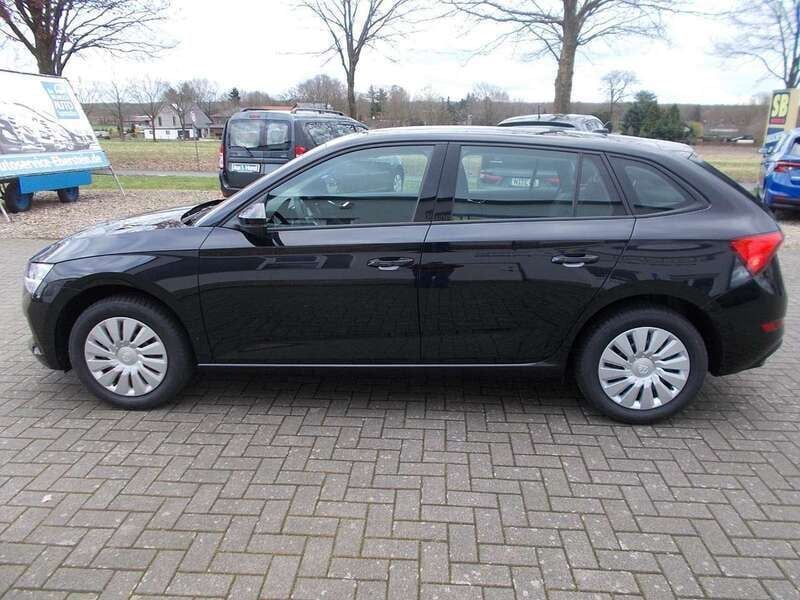 Gebraucht Skoda Scala Ambition 110 PS (80 kW) 2024 Blackmagic perleffekt Kleinwagen