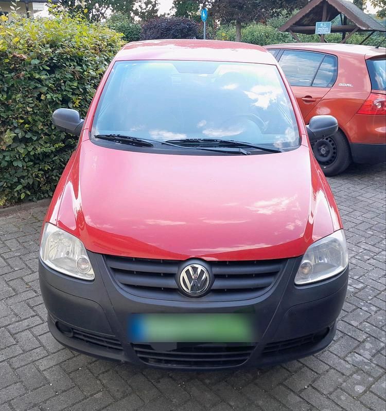 Rot Gebraucht 2007 VW Fox Kleinwagen | 1.450 € (Guter Preis) - Bild 1/4