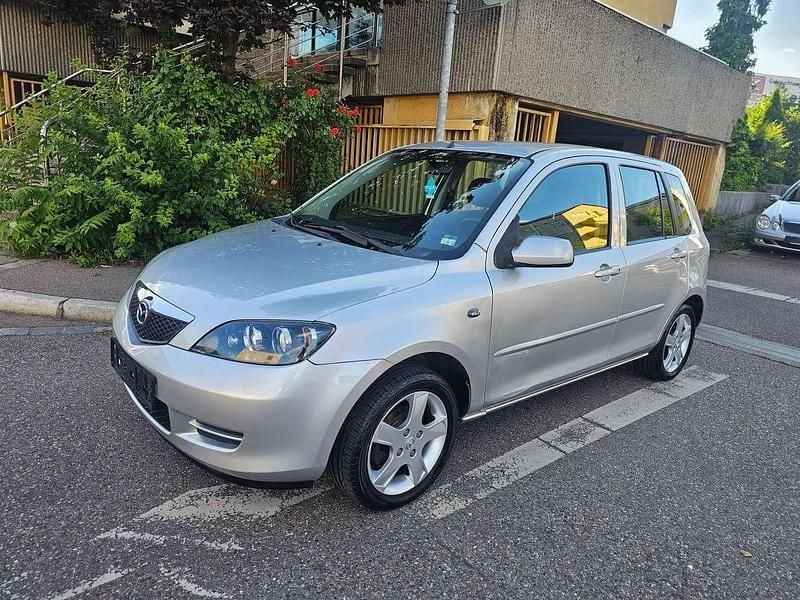 Sternsilber metallic Gebraucht 2007 Mazda 2 Active Van / Kleinbus | 2.200 € (Guter Preis) - Bild 1/4