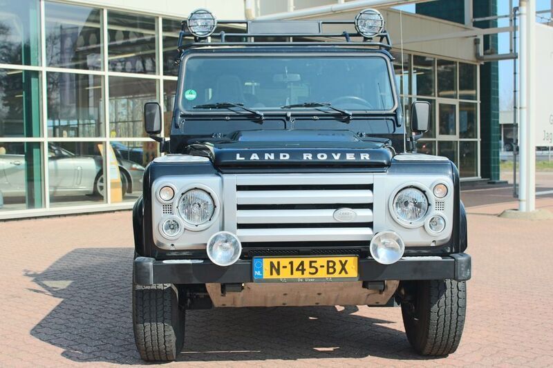 Gebraucht Land Rover Defender 122 PS (89 kW) 2008 Schwarz SUV