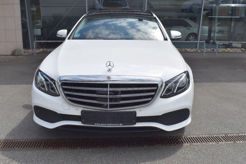 Gebraucht Mercedes E300 194 PS (142 kW) 2019 Weiß Kombi