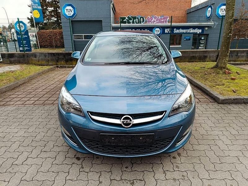 Gebraucht Opel Astra Active 116 PS (85 kW) 2013 Blau Limousine