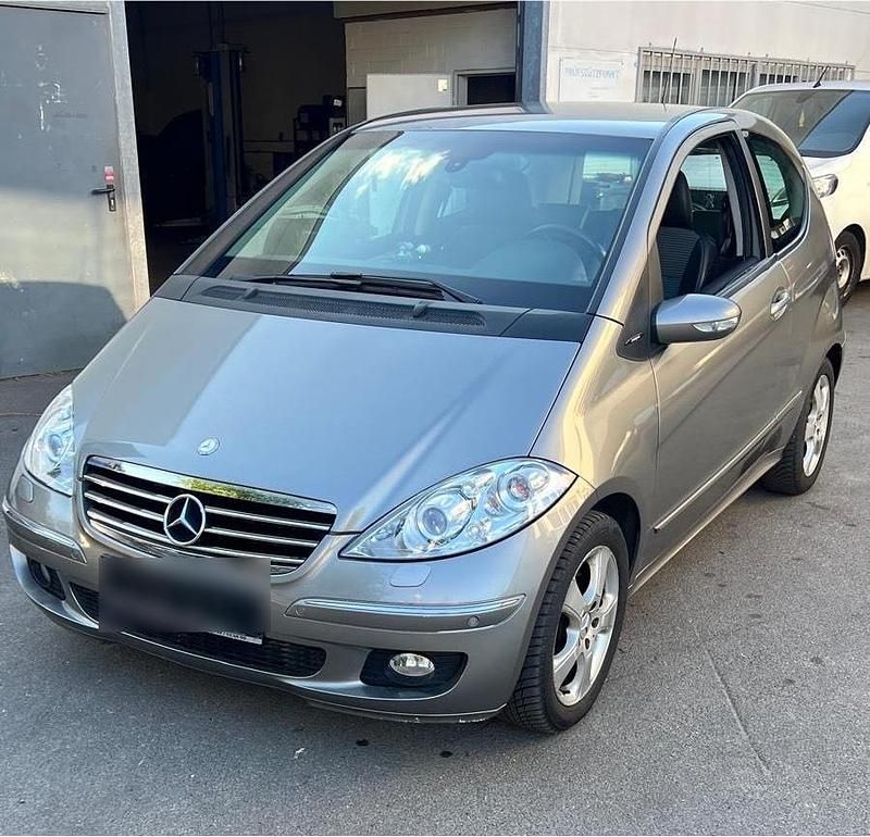 Grau Gebraucht 2007 Mercedes A200 Limousine | 800 € (Superpreis) - Bild 1/4
