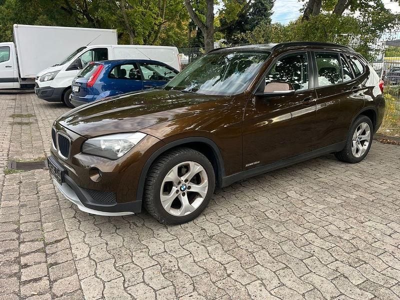 Braun Gebraucht 2014 BMW X1 SUV | 6.550 € (Guter Preis) - Bild 1/4