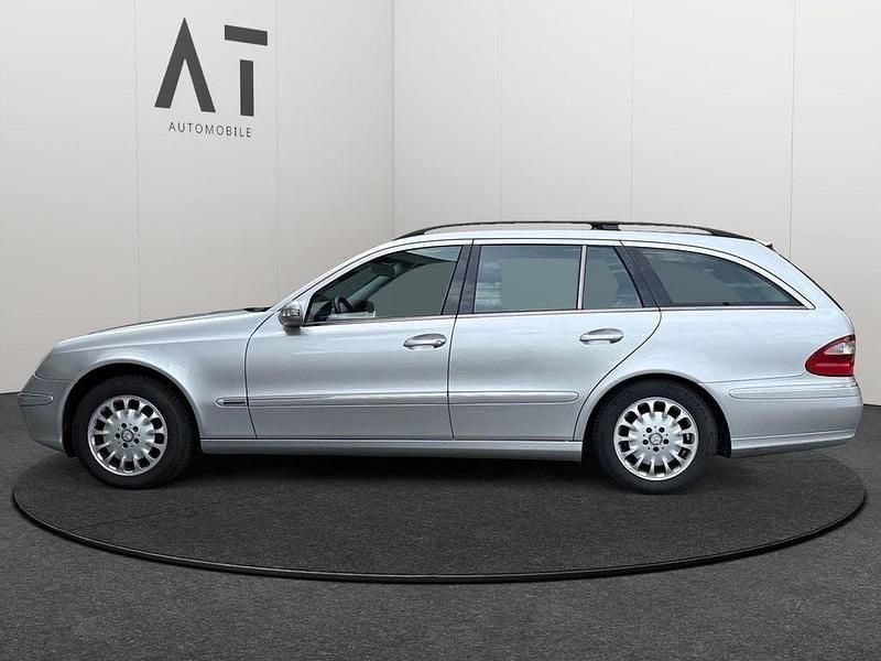 Gebraucht Mercedes E220 150 PS (110 kW) 2005 Silber Kombi