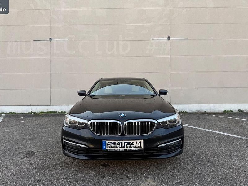 Gebraucht BMW 520 190 PS (139 kW) 2018 Schwarz Limousine