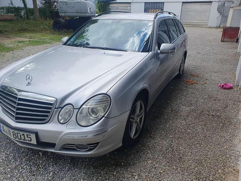 Gebraucht 2006 Mercedes E220 Avantgarde Kombi | 4.400 € (Fairer Preis) - Bild 1/4