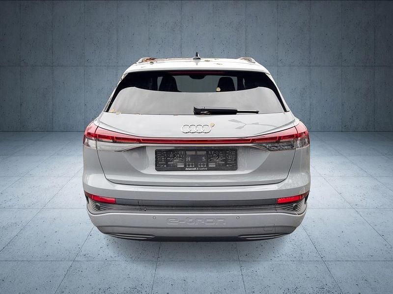 Gebraucht Audi Q4 e-tron Advanced 150 kW (204 PS) 2022 Kieselgrau SUV