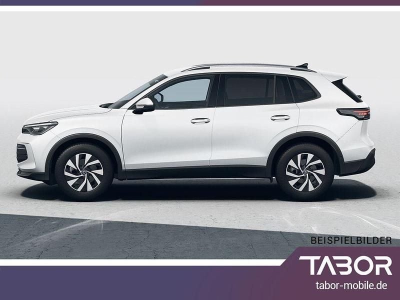 Neu VW Tiguan 150 PS (110 kW) 2025 Weiß (oryxweiß perlmutteffekt) SUV