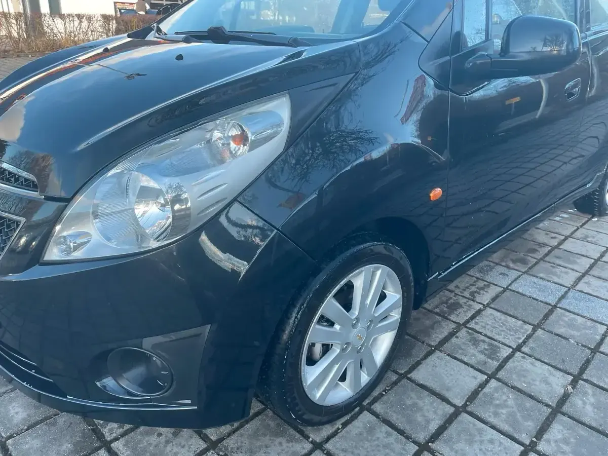 Brugt Chevrolet Spark 82 HK (60 kW) 2011 Sort Hatchback