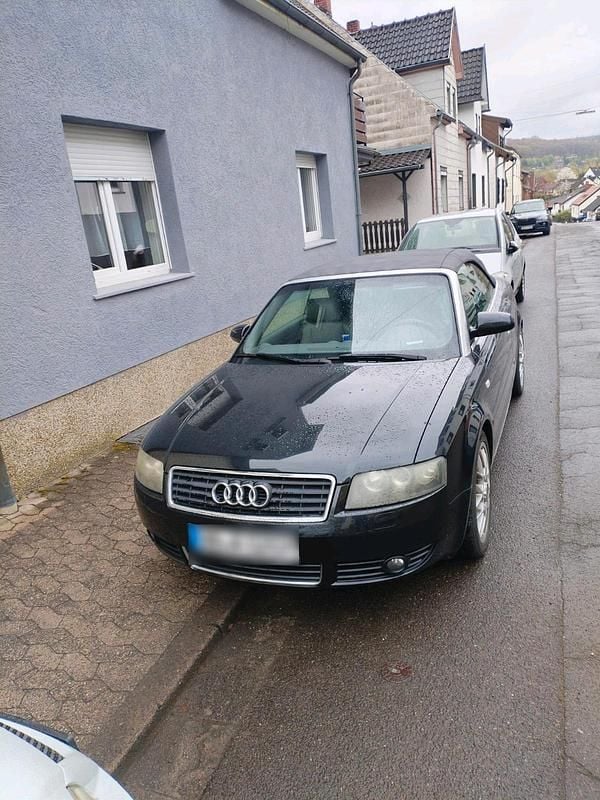 Second-hand Audi A4 220 CP (161 kW) 2002 Negru Cabrio