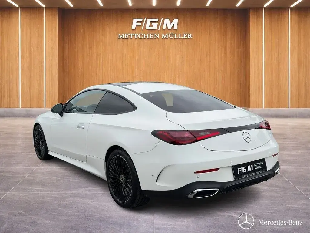Gebraucht Mercedes CLE220 AMG 197 PS (144 kW) 2025 Unilack polarweiß Coupé