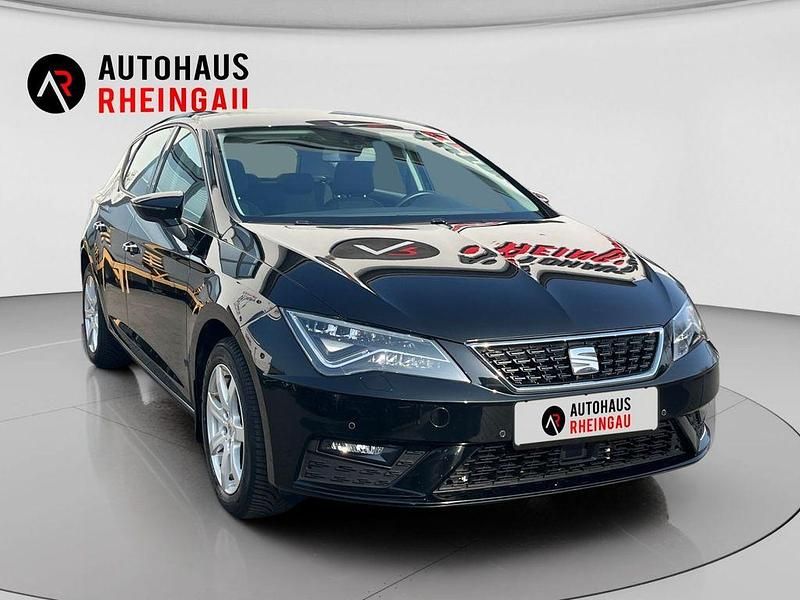 Second-hand Seat Leon Style 110 CP (80 kW) 2018 Negru Berlinǎ