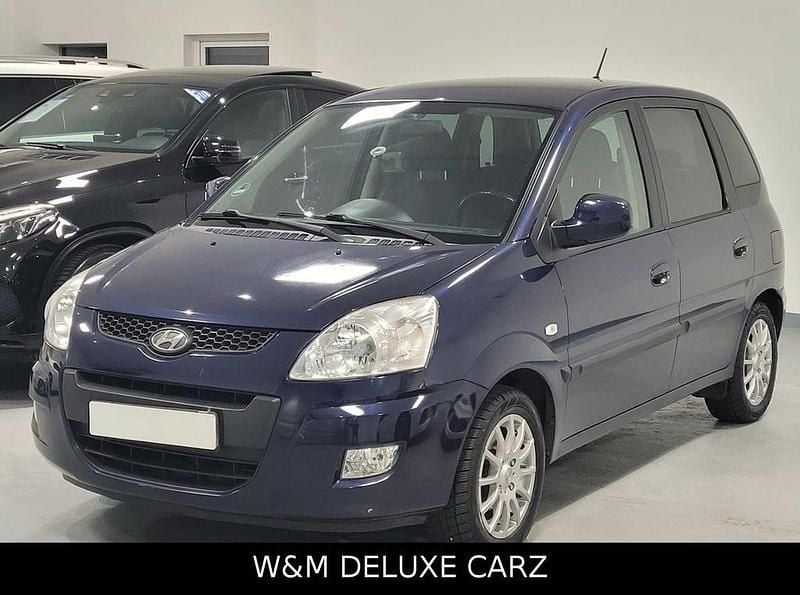 Blau Gebraucht 2009 Hyundai Matrix Comfort Van / Kleinbus | 3.690 € (Teuer) - Bild 1/4