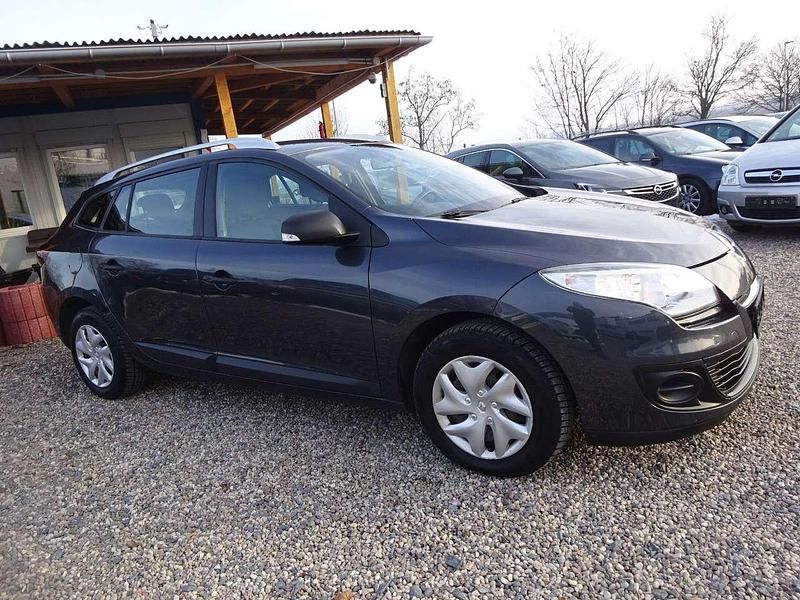 Gebraucht Renault Mégane GrandTour 101 PS (74 kW) 2012 Schwarz Kombi