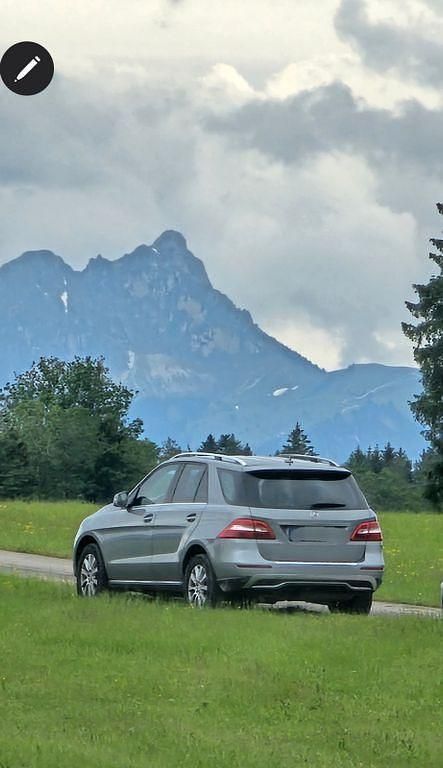 Grau Gebraucht 2014 Mercedes ML350 SUV | 20.499 € (Fairer Preis) - Bild 1/4