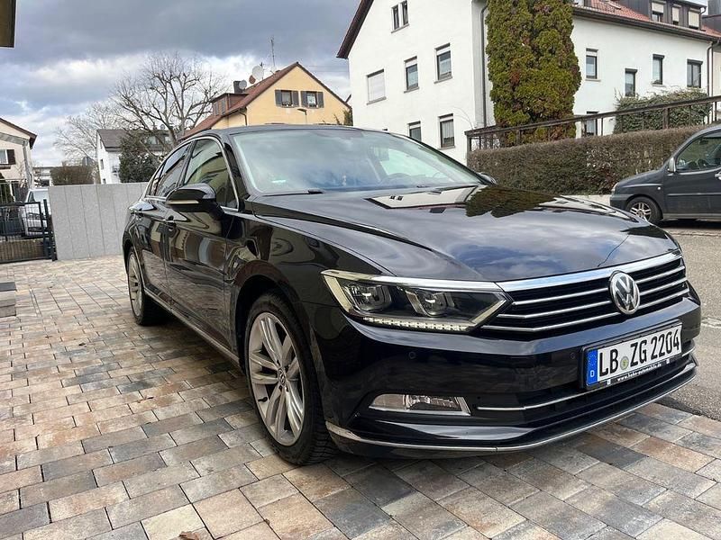 Gebraucht VW Passat Highline 150 PS (110 kW) 2015 Schwarz Limousine