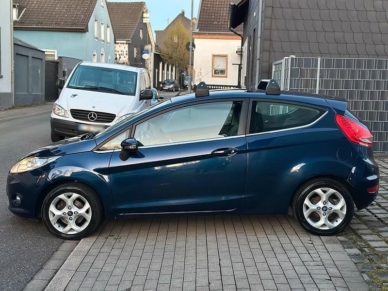 Usata Ford Focus 74 CV (54 kW) 2011 Berlina