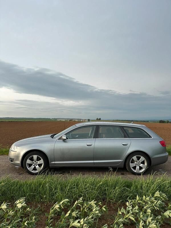 Grau Gebraucht 2006 Audi A6 Comfort Kombi | 3.500 € (Fairer Preis) - Bild 1/4
