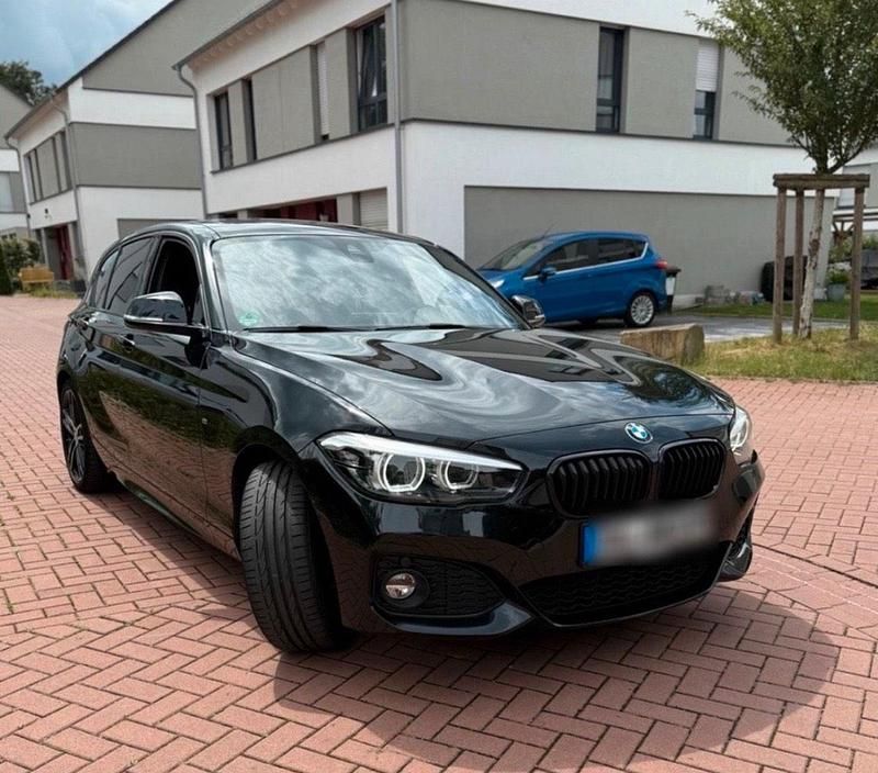 Schwarz Gebraucht 2017 BMW 120 Kleinwagen | 20.000 € (Teuer) - Bild 1/4