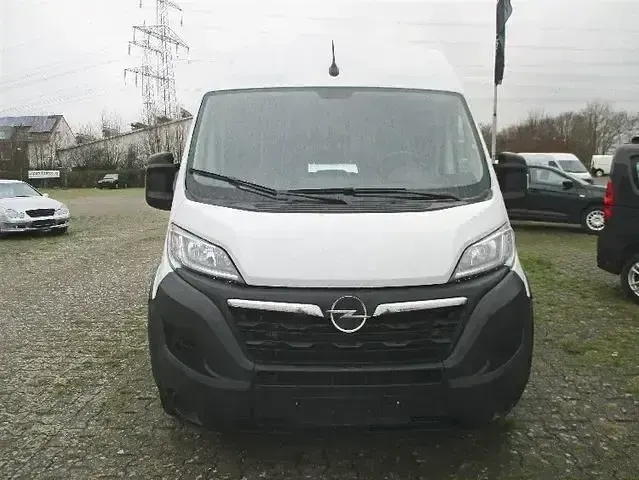 Gebraucht Opel Movano 140 PS (102 kW) 2022 Weiß Van