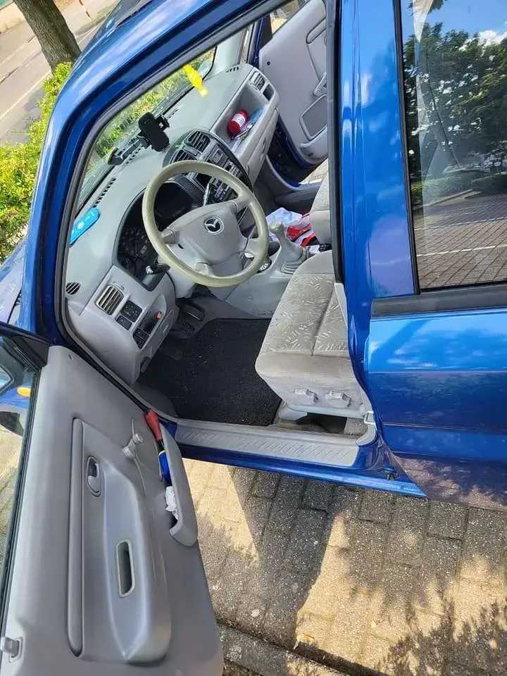 Gebraucht Mazda Demio Exclusive 72 PS (52 kW) 2000 Kleinwagen