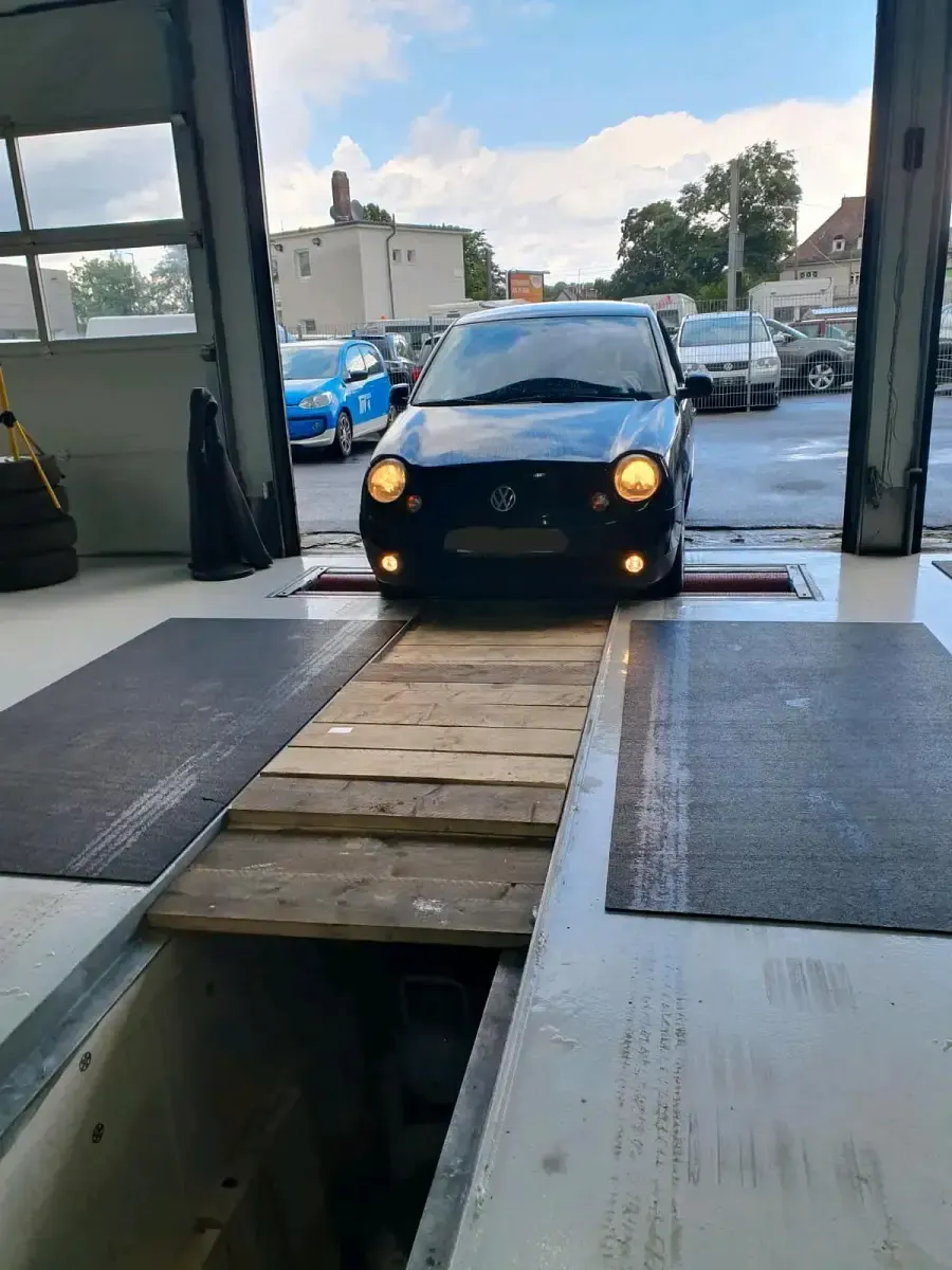 Gebraucht VW Lupo 50 PS (36 kW) 2000 Schwarz Kleinwagen
