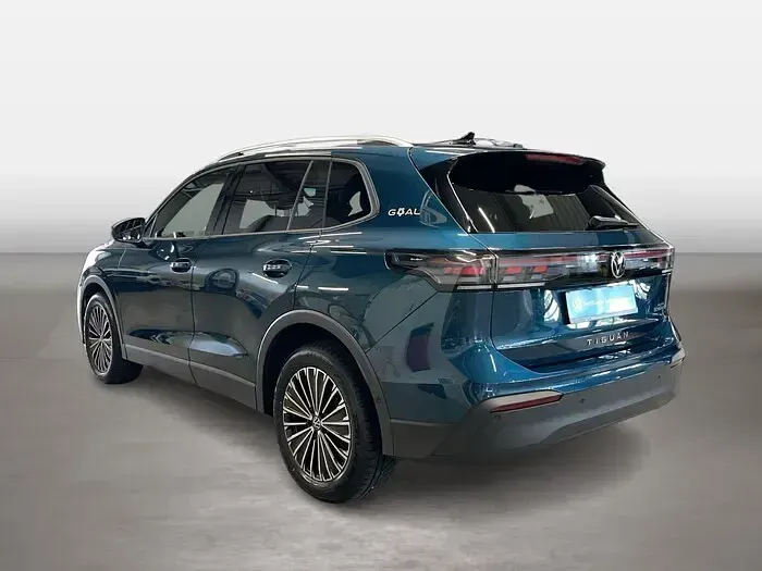 Gebraucht VW Tiguan Goal 150 PS (110 kW) 2025 Nightshade blue SUV