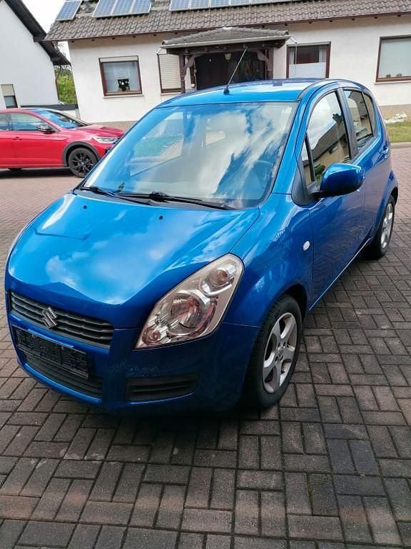 Blau Gebraucht 2010 Suzuki Splash Basic Kleinwagen | 1.850 € (Guter Preis) - Bild 1/4