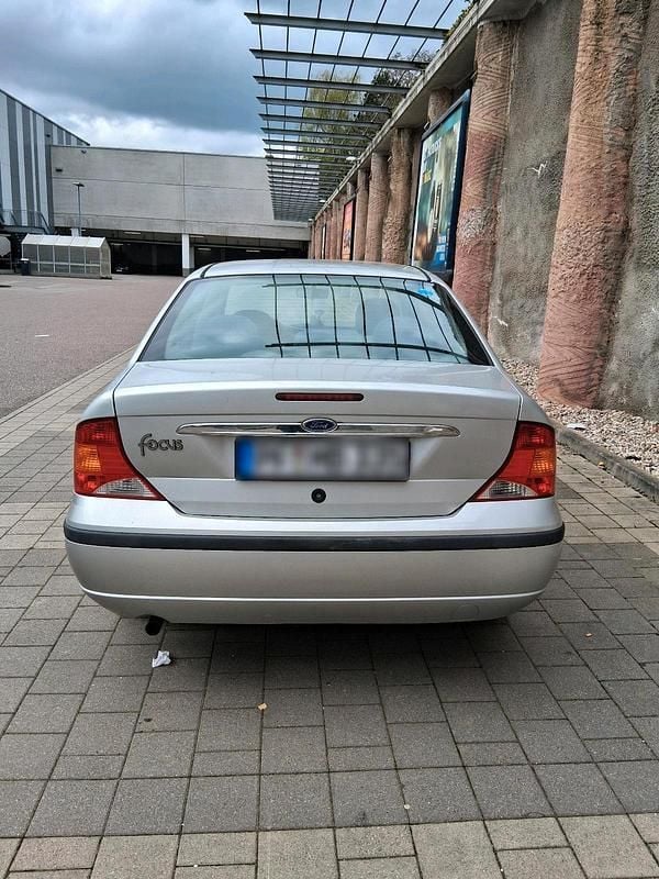 Usata Ford Focus 101 CV (74 kW) 2002 Argento Berlina