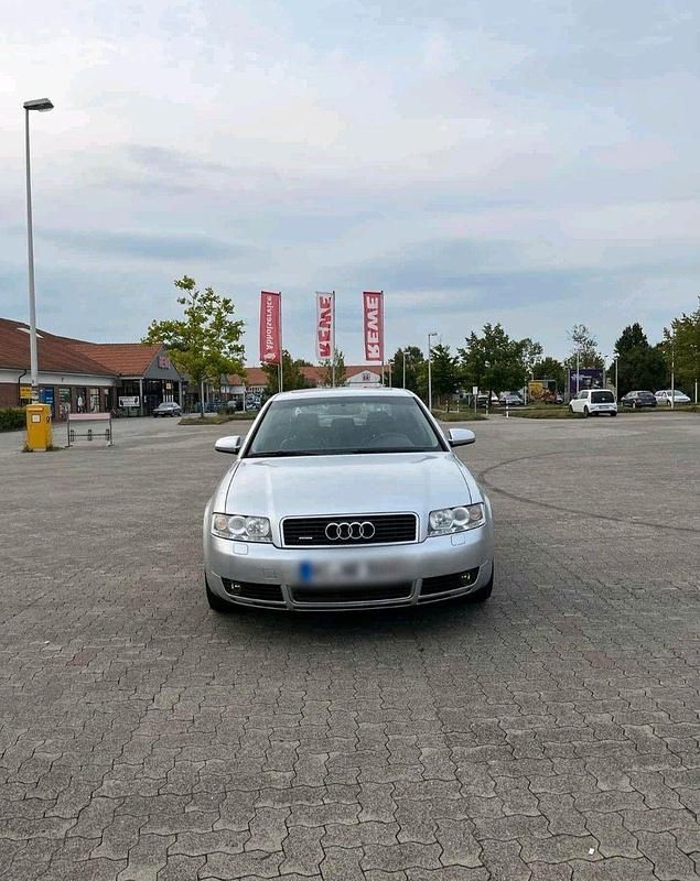 Gebraucht Audi A4 Ambiente 220 PS (161 kW) 2002 Grau Limousine