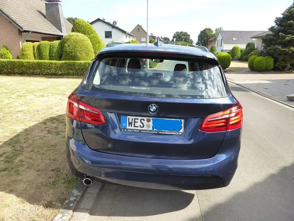 Gebraucht BMW 218 Active Tourer Advantage 150 PS (110 kW) 2016 Blau Van / Kleinbus