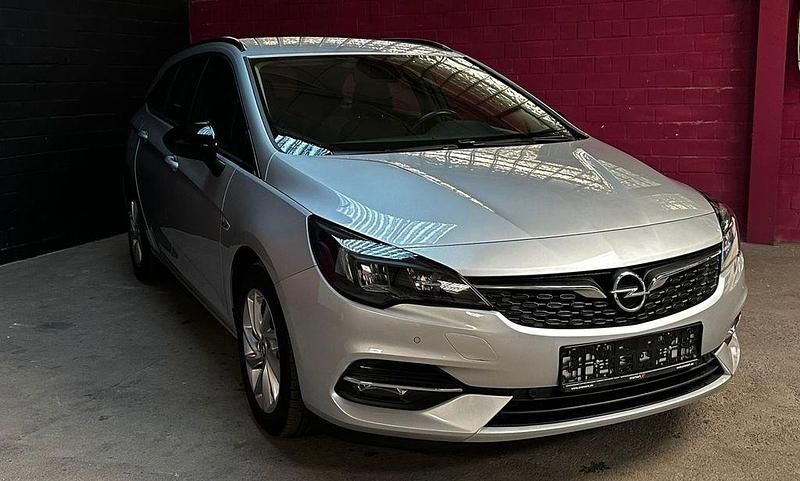 Gebraucht Opel Astra 122 PS (89 kW) 2021 Silber Kombi